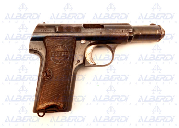 Pistola ASTRA modelo 300 calibre 9 corto nº 527200